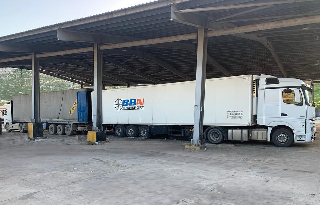 Medical transport from Spain to Dubai via Syria. Controlled and reliable logistics solutions for sensitive cargo by BBN Transport.