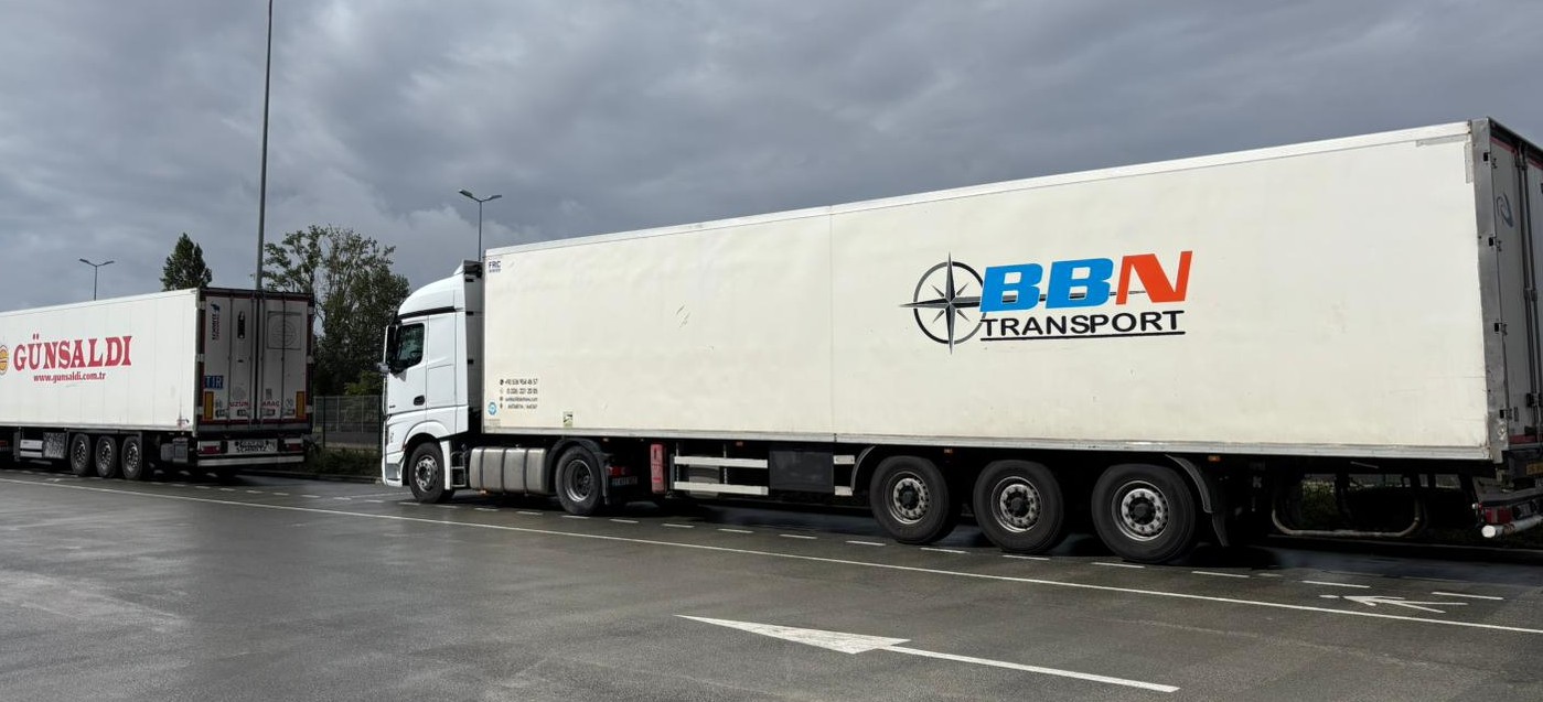 Ongoing medical products transport from France to Syria with professional refrigerated logistics solutions by BBN Transport.