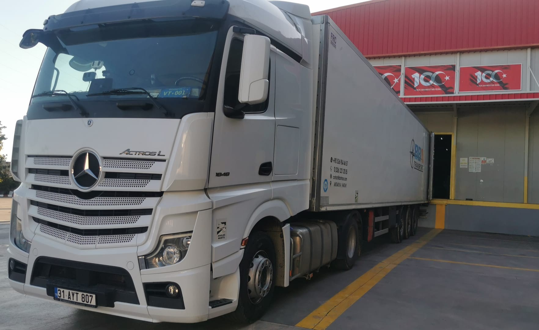 Tangerine transport from Türkiye to Poland