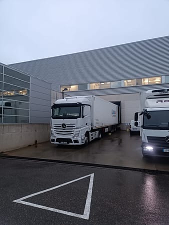 Uluslararası Nakliyat Uluslararası Nakliyat, Dünyanın Her Noktasına Taşıma, Avrupa'da Sürekli Araç Bulma İmkanı.