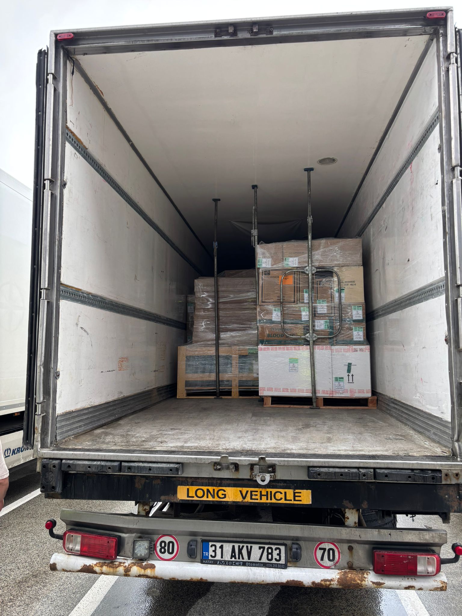 Ongoing medical products transport from France to Syria with professional refrigerated logistics solutions by BBN Transport.